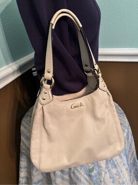 Vintage Coach Ashley Leather Hobo Shoulder Handbag